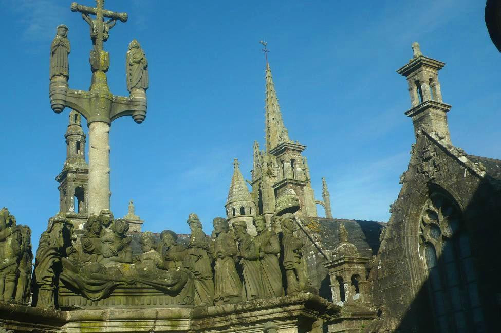 Logonna-Daoulas旅游景点-Les 7 calvaires monumentaux de Bretagne