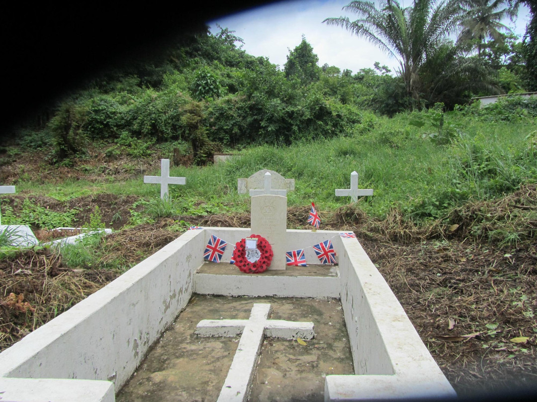 Commonwealth War Grave Commission Tomb for MV Dumana RAF Seaplane Tender景点图片