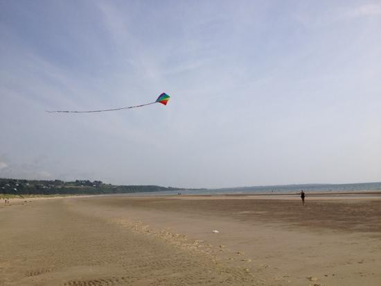 Harlech Beach景点图片