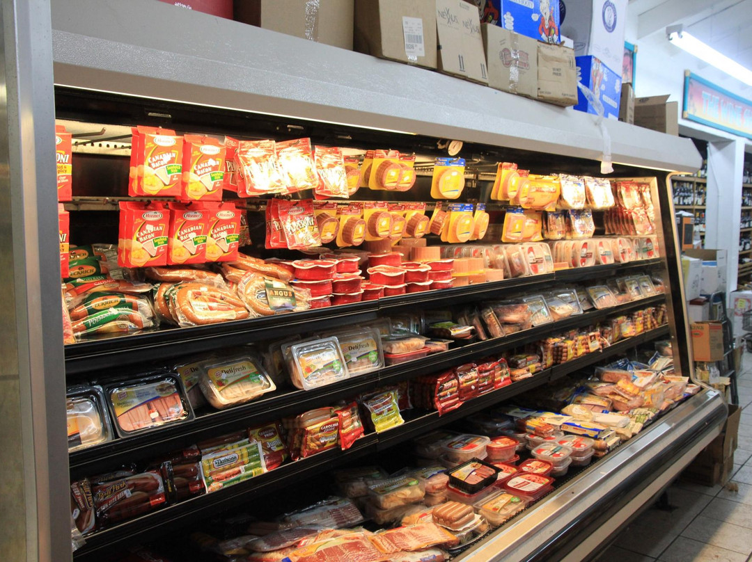 Dolphin Market-克鲁兹湾必去景点