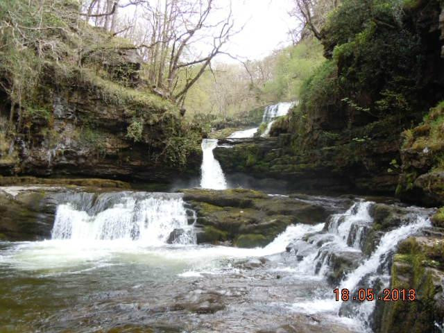 Four Waterfalls Walk-Ystradfellte必去景点