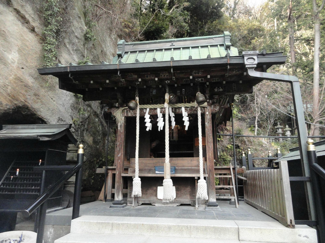 钱洗弁财天宇贺福神社-镰仓市必去景点