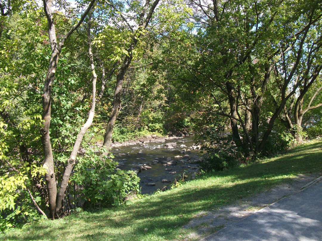 Parc Linéaire de la Rivière St-Charles-温达基必去景点