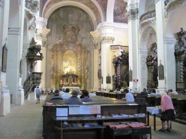 Church of the Virgin‘s Immaculate Conception and St. Ignatius-Klatovy必去景点