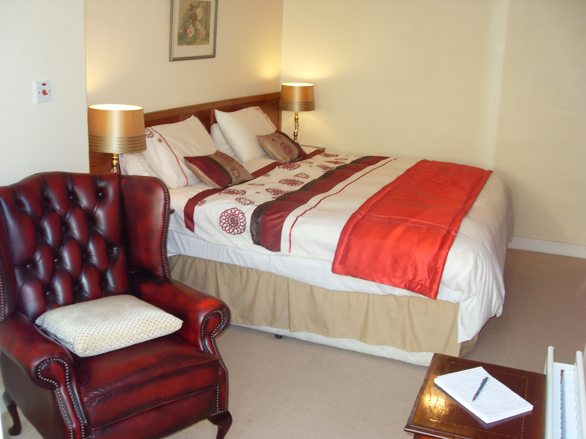 Clonmore House-官方