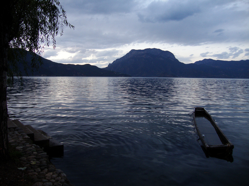 泸沽湖-丽江市必去景点