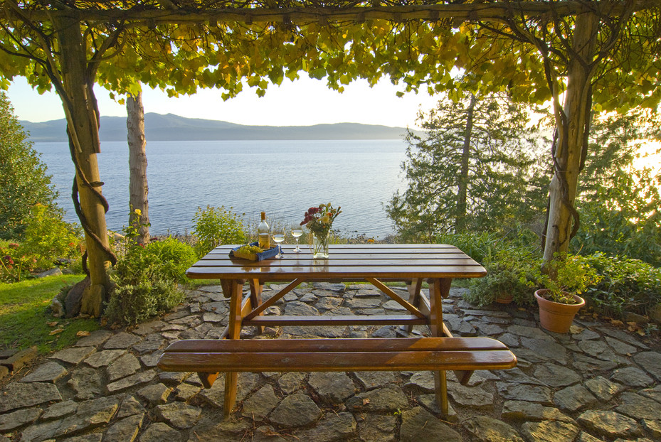 Vananda酒店住宿-SunCatcher Oceanside B&B