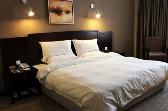 环联鲁菜皇商务酒店主图