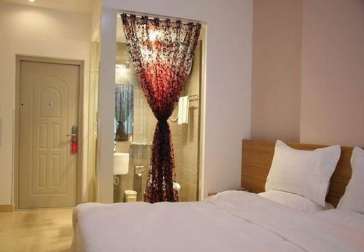 701越容e选酒店(昆医附二院店)主图