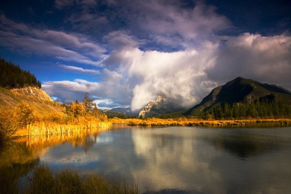 Mountain Galleries Fairmont Jasper Park Lodge-贾斯珀必去景点