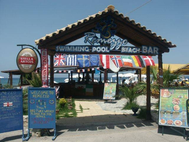 Remezzo Beach Bar