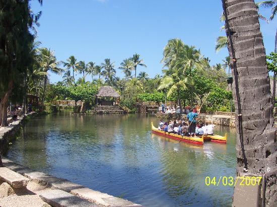 波里尼西亚文化中心-拉叶必去景点