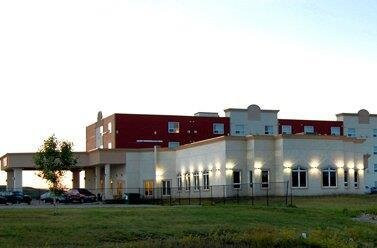 McLennan酒店住宿-Nova Inn Peace River