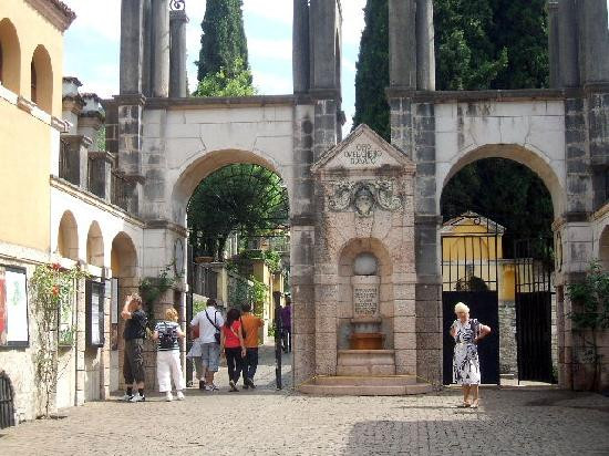 Il Vittoriale degli Italiani景点图片