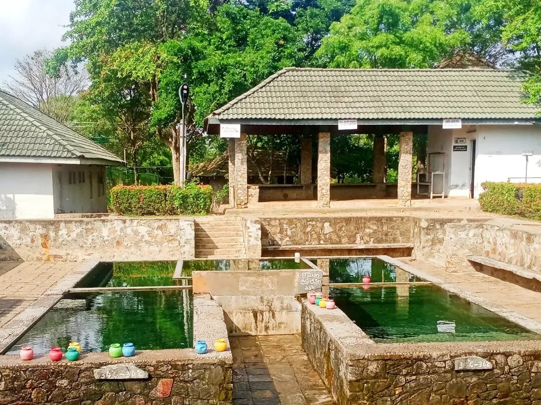 Mahapelessa Hot Springs景点图片