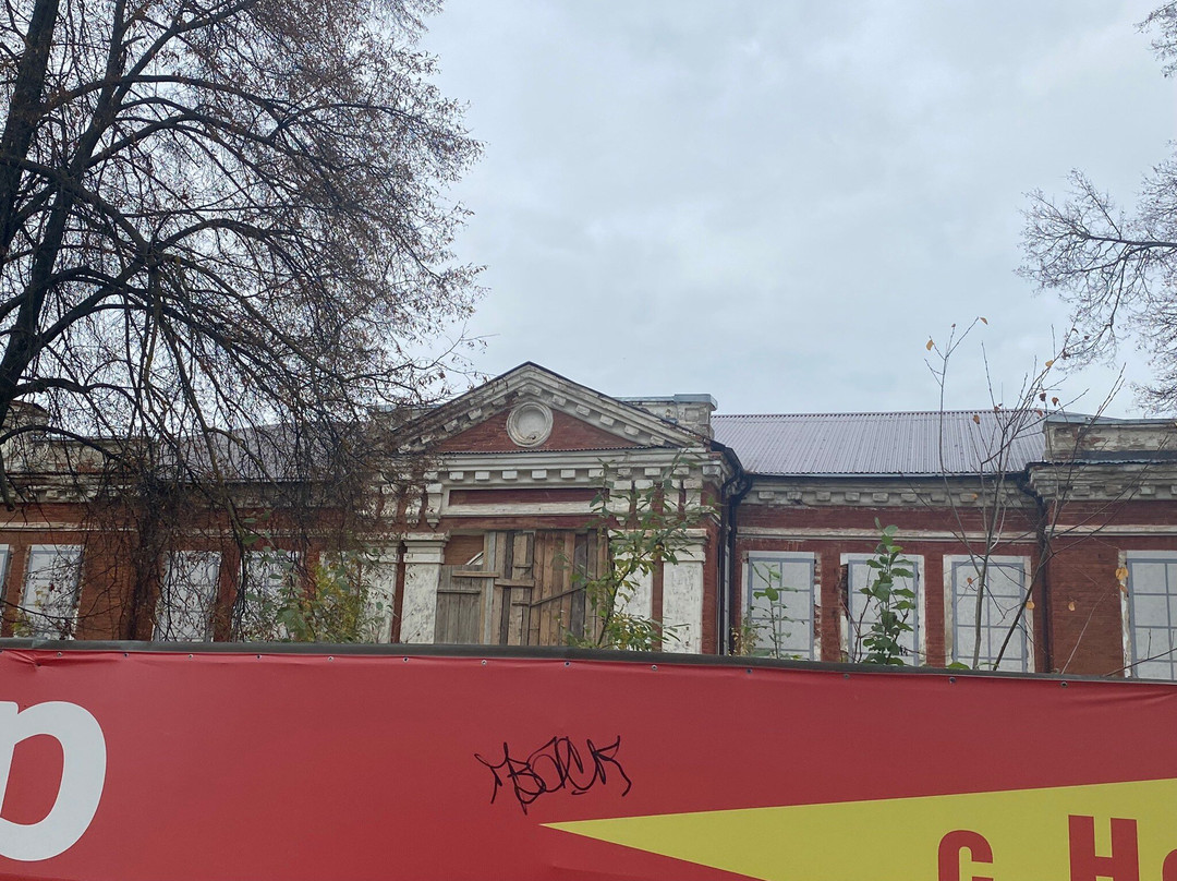School Building景点图片