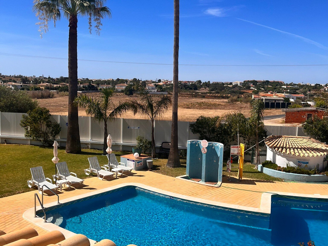 Flor Do Vale Apartments主图