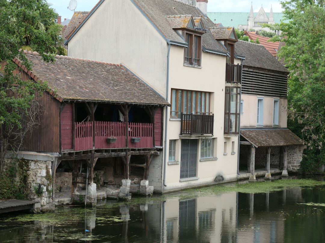 Old Chartres Fortifications景点图片