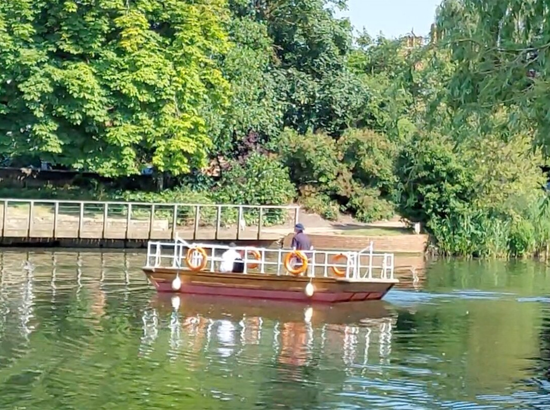 River Avon Chain Ferry景点图片