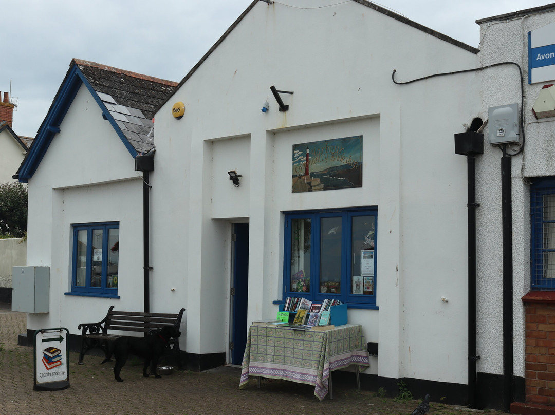 Harbour Community Bookshop景点图片