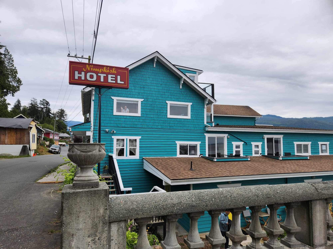 Nimpkish Hotel主图