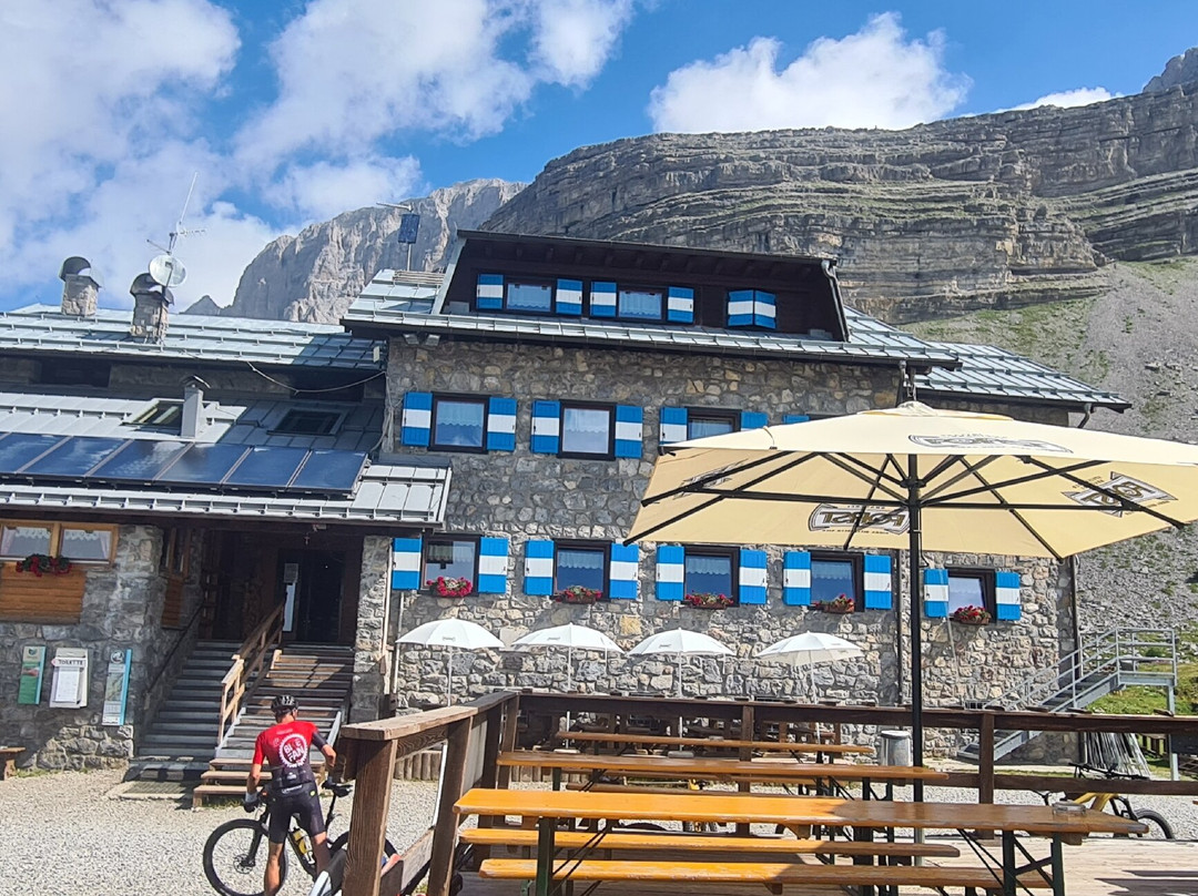 Rifugio Graffer主图