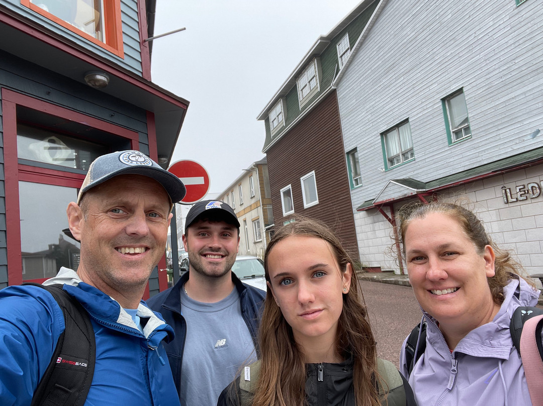 Royal Support Tours-Saint-Pierre必去景点