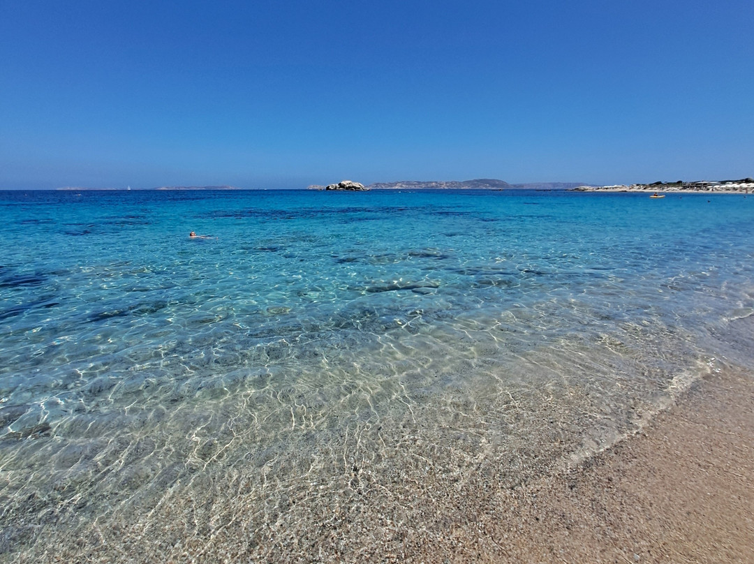 Spiaggia La Licciola-圣特雷莎加卢拉必去景点