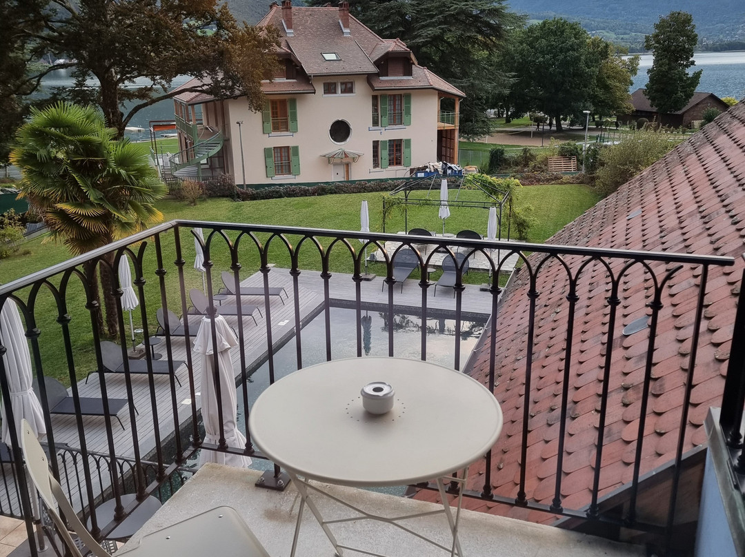 Hotel Le Mouton Bleu主图