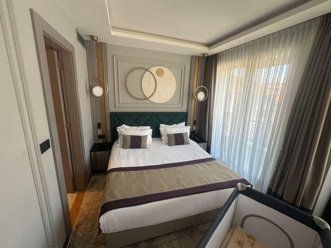 La Fleur Boutique Hotel