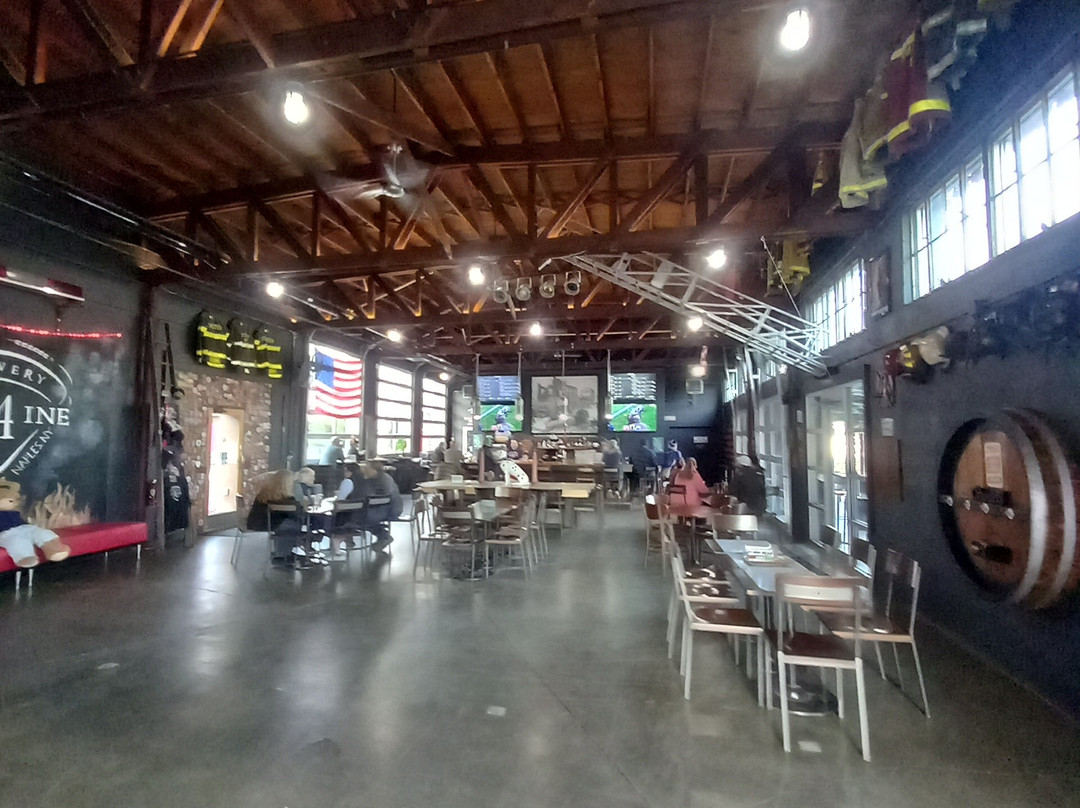 Engine 14 Brewery景点图片