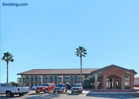 Budgetel Inn & Suites Houston/NASA