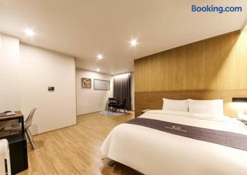 光州市酒店住宿-Divine Hotel