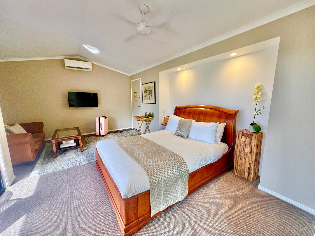 Top of the Hill主图