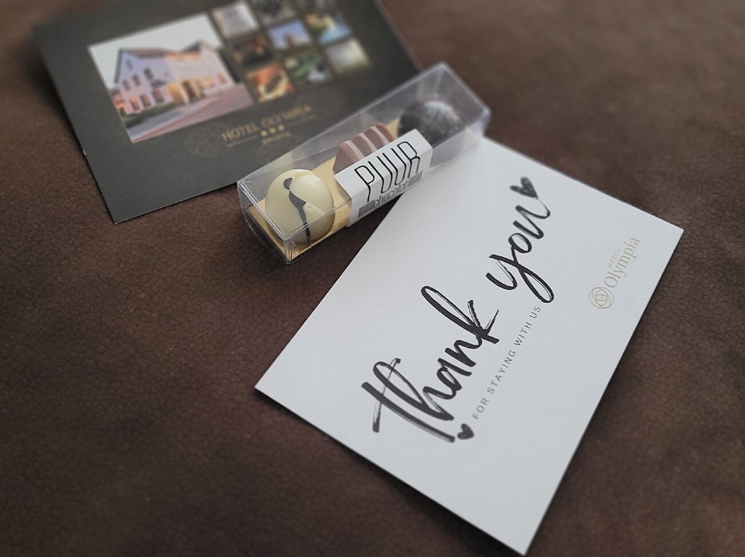 奥林匹亚酒店主图