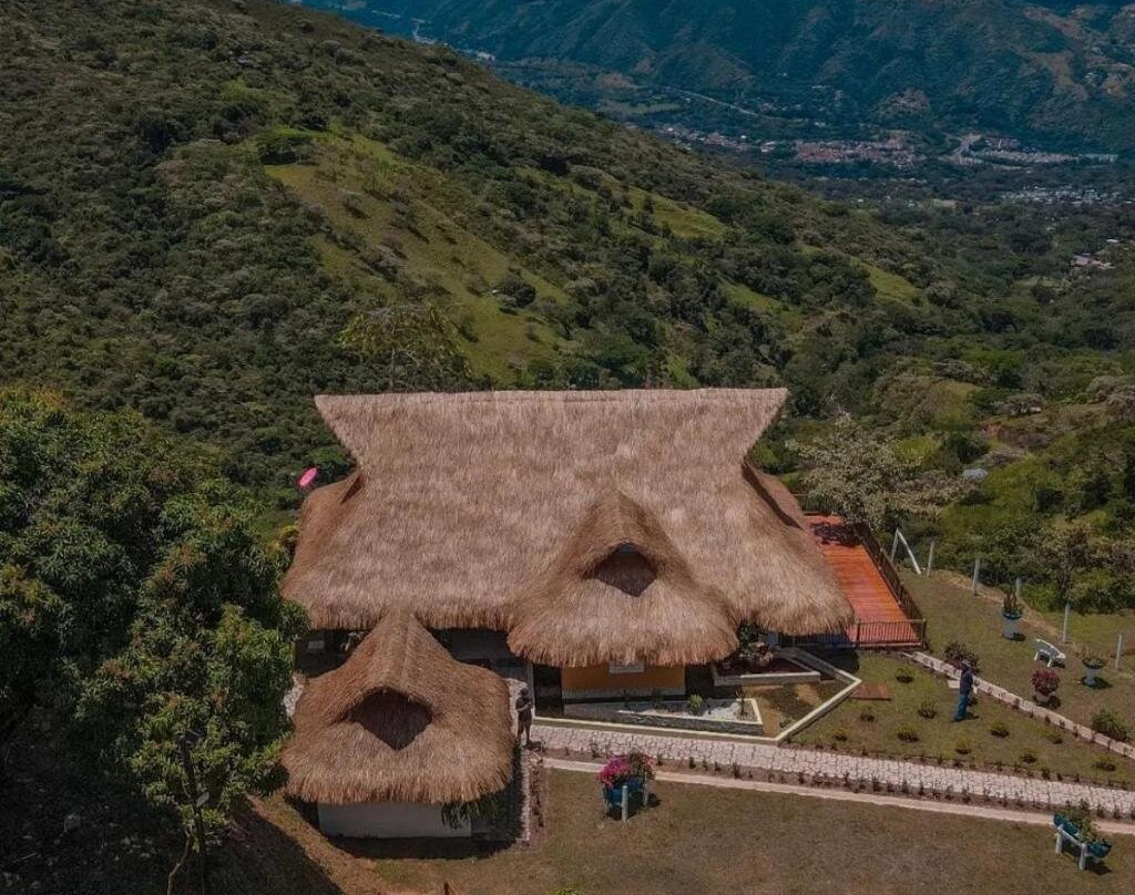 Nalua Glamping y Hotel