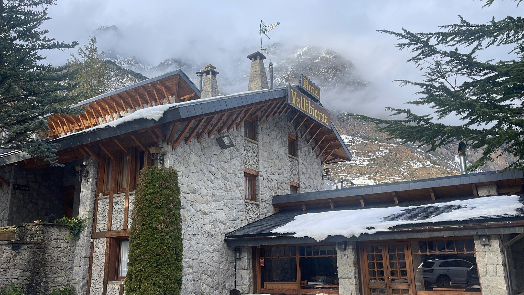 Vallibierna Hotel-官方
