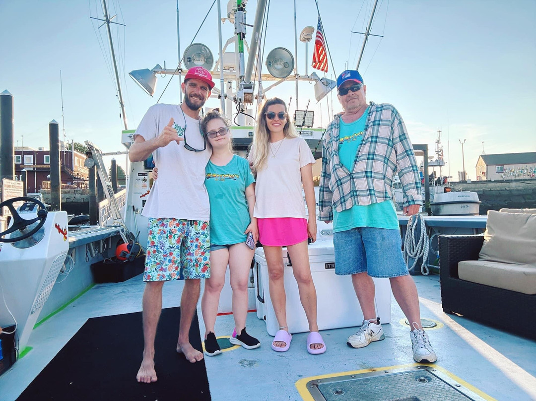Pinwheel Tuna Fishing景点图片
