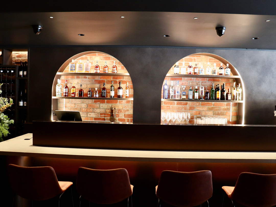 Amaranta Grill And Bar