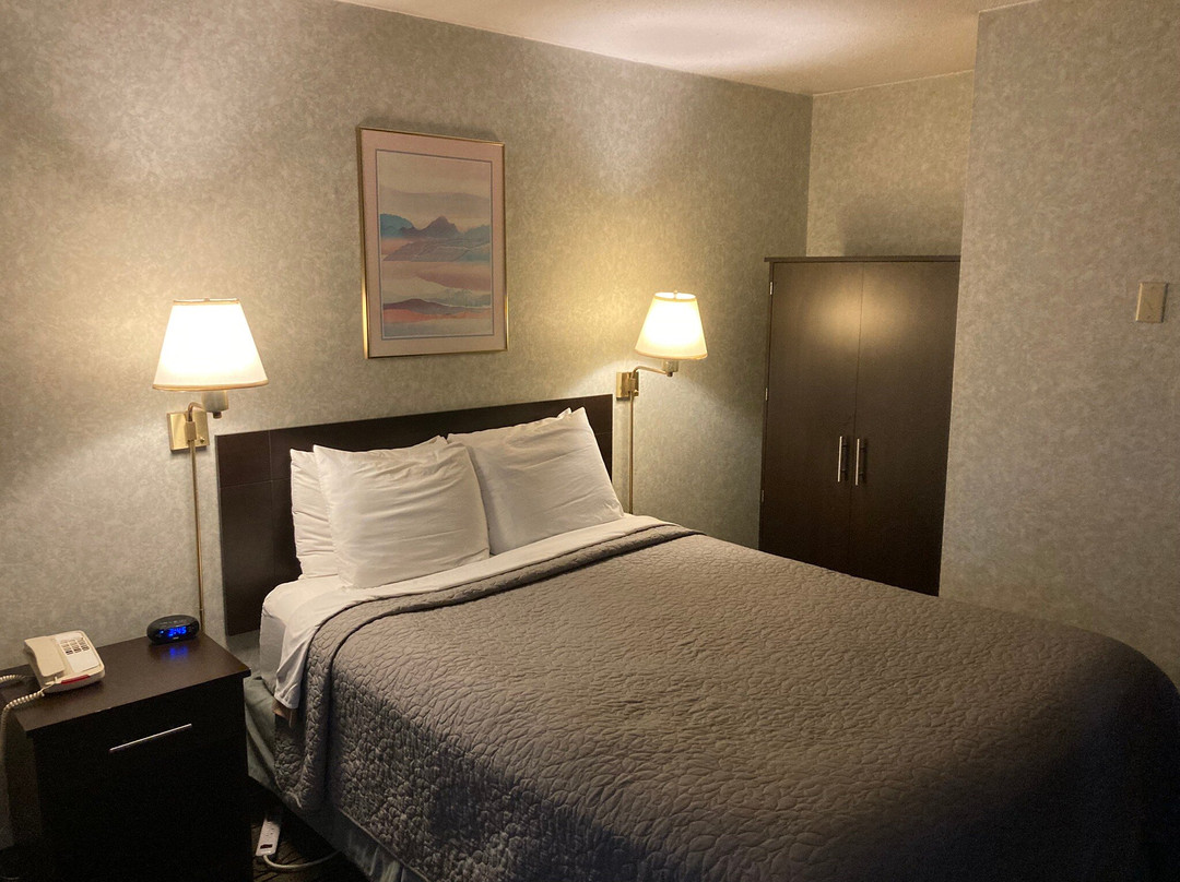 Days Inn by Wyndham St Clairsville主图