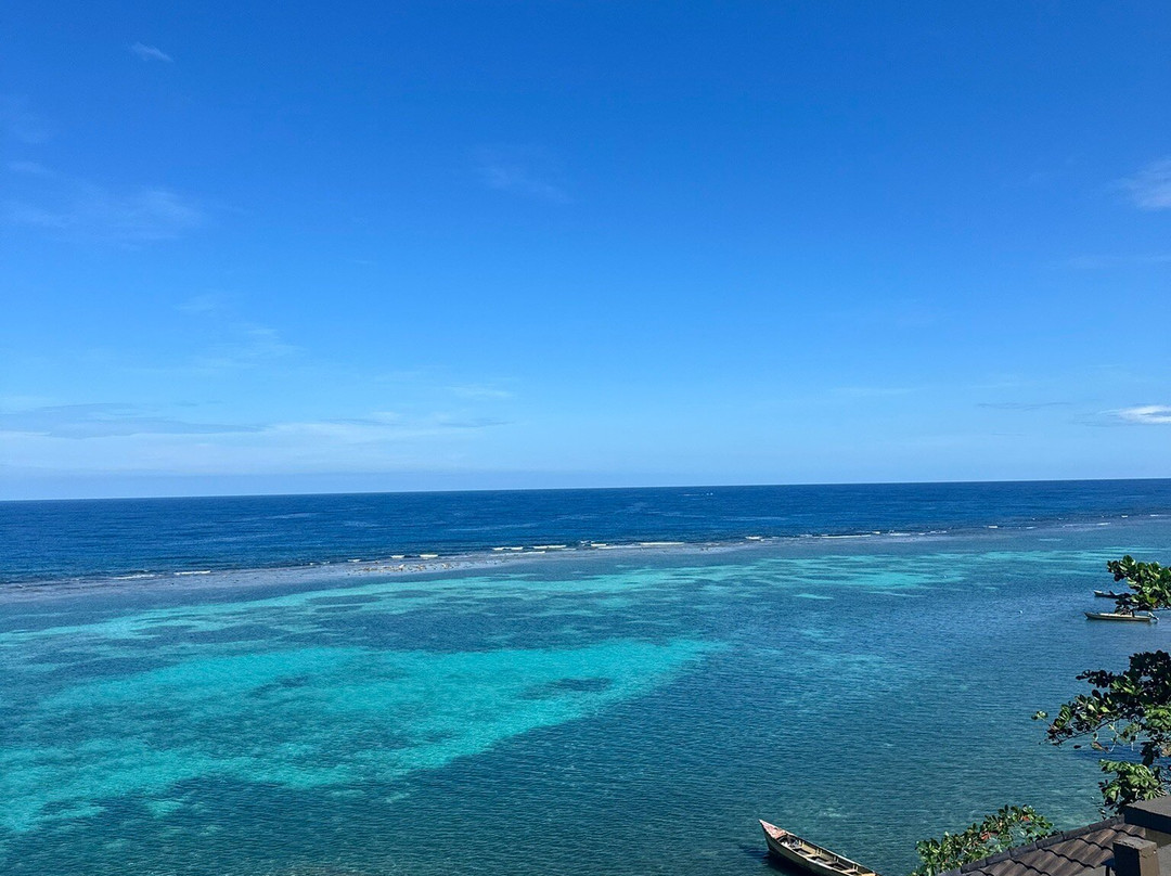 Moxons Beach Club主图