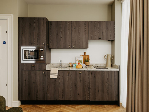 Native Glasgow主图