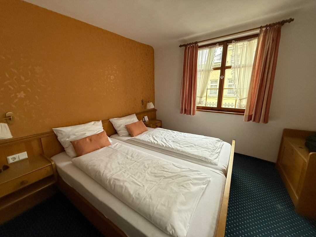 Hotel Weinstube Lowen主图