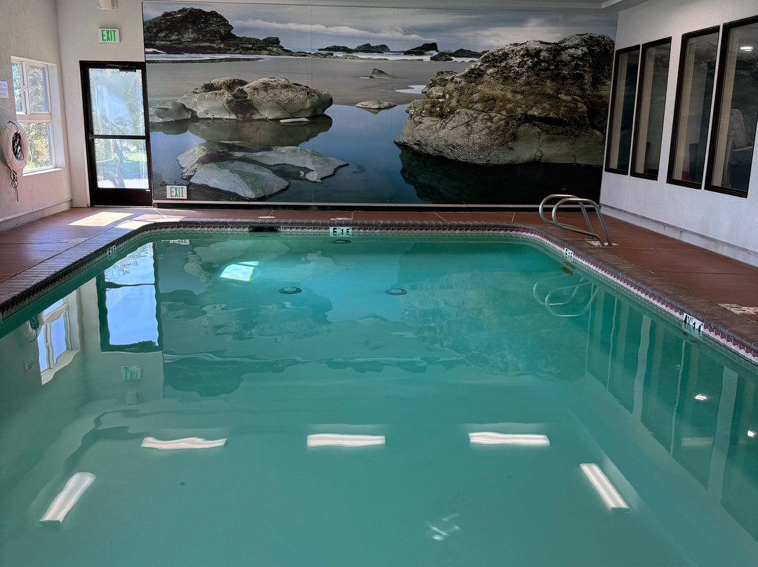 Holiday Inn Express & Suites Arcata/Eureka-Airport Area by IHG主图