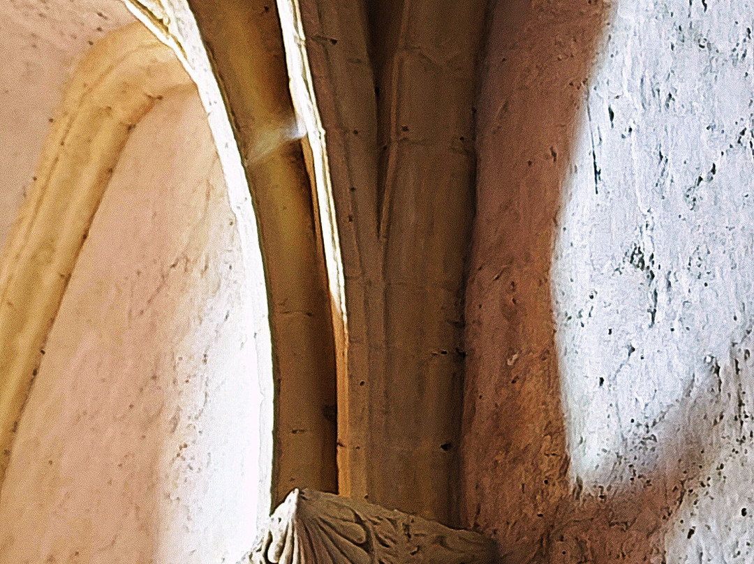 Eglise Saint-André-Blanzay sur Boutonne必去景点