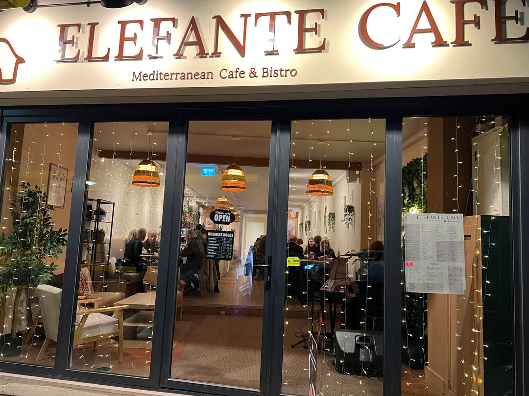 Elefante Cafe