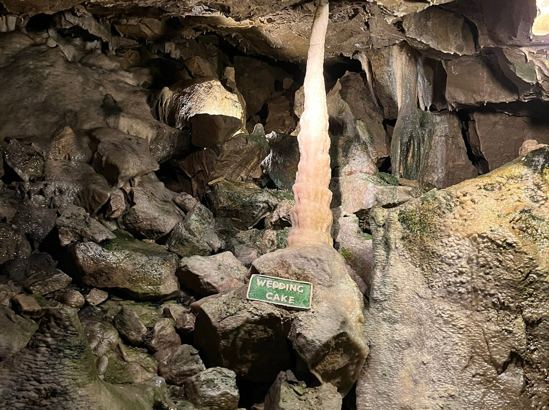 Stump Cross Caverns景点图片