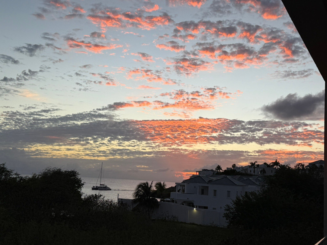 Ratafia Sxm-Cupecoy Bay必去景点