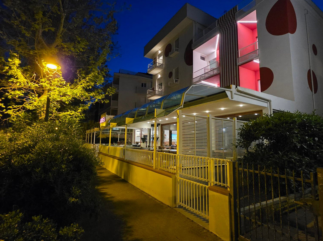 奥雷娅酒店主图