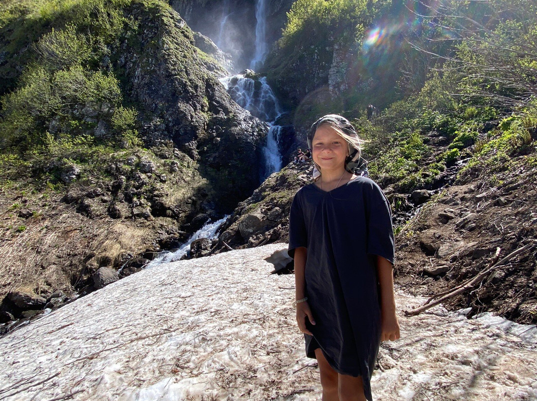 Waterfall Polikarya-Esto-Sadok必去景点